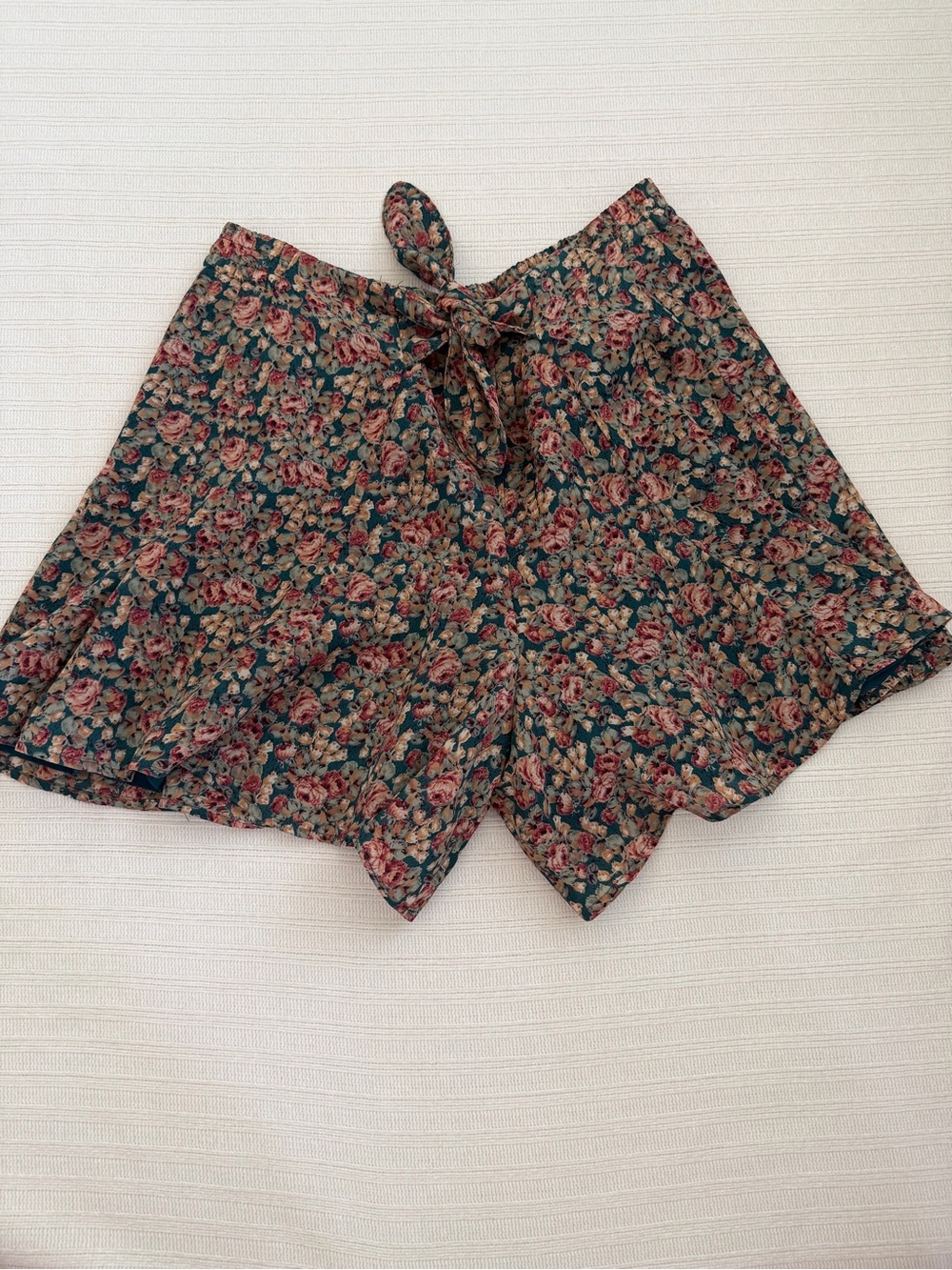 Compagnie Internationale EXPRESS Vintage Floral Skorts Size S Tie Front 90s